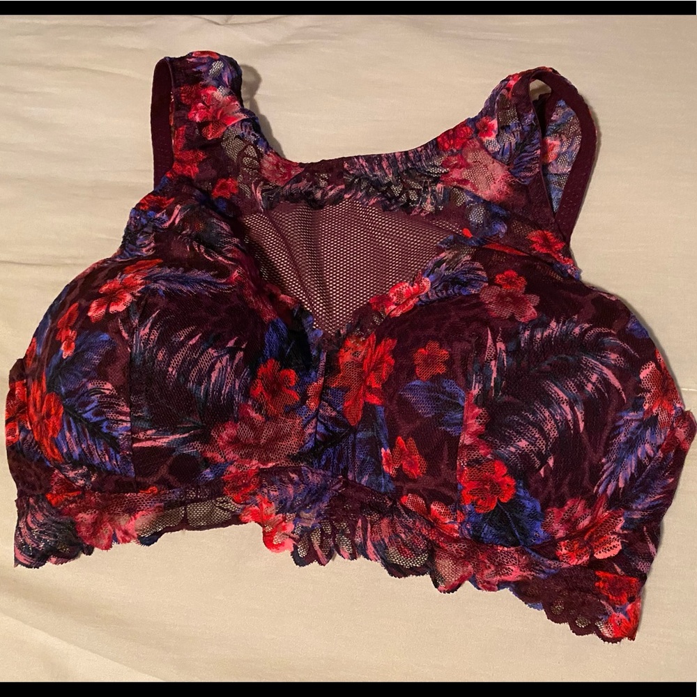 Victoria’s Secrets PINK Bralette